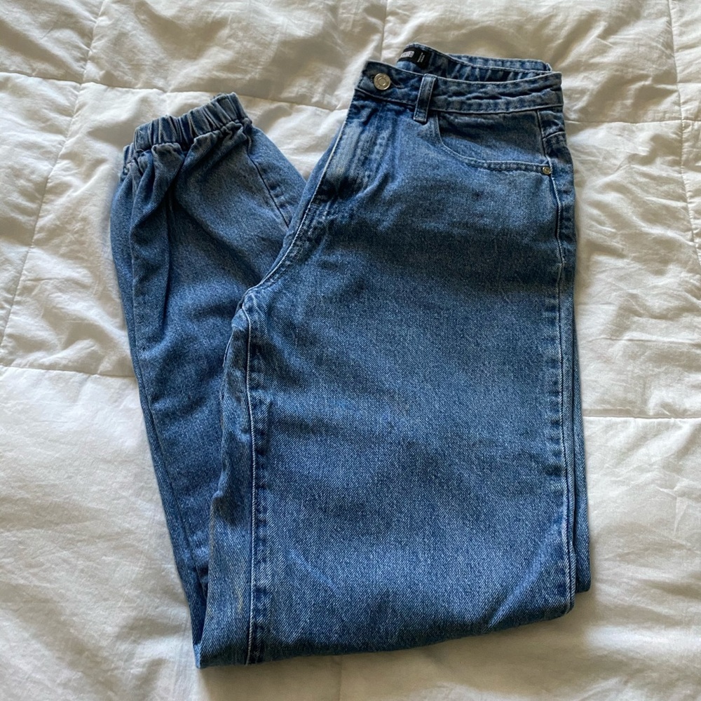 Blue Riot High Waisted Jogger Mom Jeans